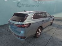 Gebraucht VW Passat Elegance 150 PS (110 kW) 2024 Grün Kombi