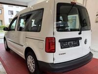 Second-hand VW Caddy 84 CP (61 kW) 2015 Alb Monovolum