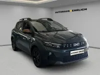 Neu Dacia Sandero Extreme 122 PS (89 kW) 2026 Grün Limousine