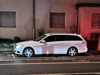 Gebraucht Mercedes E250 204 PS (150 kW) 2015 Weiß Limousine