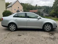 Używany VW Jetta 140 KM (102 kW) 2008 Srebrny Sedan/Limuzyna