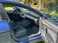 Second-hand Tesla Model 3 366 kW (498 CP) 2022 Albastru Berlinǎ
