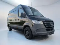 Gebraucht Mercedes Sprinter 163 PS (119 kW) 2020 Obsidianschwarz metallic Van