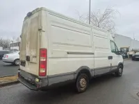 Gebraucht Iveco Daily 126 PS (92 kW) 2012 Weiß Van / Kleinbus