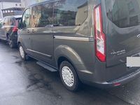 Gebraucht Ford Tourneo Titanium 155 PS (114 kW) 2015 Grau Van / Kleinbus