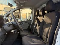Gebraucht Renault Trafic 121 PS (88 kW) 2019 Weiß Van / Kleinbus