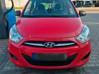 Gebraucht Hyundai i10 69 PS (50 kW) 2012 Rot Kleinwagen