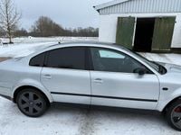 Gebraucht VW Passat 115 PS (84 kW) 2001 Grau Limousine