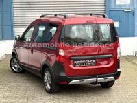 Gebraucht Dacia Dokker Stepway 131 PS (96 kW) 2021 Rot Van / Kleinbus