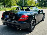 Gebraucht Mercedes SLK200 183 PS (134 kW) 2010 Schwarz Cabrio