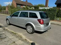 Gebraucht Opel Astra 106 PS (77 kW) 2006 Silber Kombi