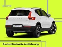 Neu Volvo XC40 Plus 197 PS (144 kW) 2025 Grau (vapour grey) SUV