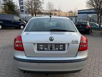 Gebraucht Skoda Octavia Elegance 150 PS (110 kW) 2005 Silber Limousine