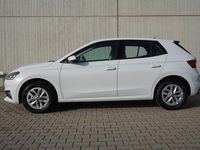 Neu Skoda Fabia 95 PS (69 kW) 2026 Moon weiß metallic Kleinwagen