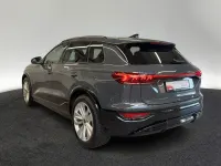 Gebraucht Audi Q6 e-tron Performance 225 kW (306 PS) 2025 Magnetgrau SUV