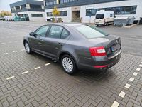 Gebraucht Skoda Octavia 140 PS (102 kW) 2013 Grau Limousine