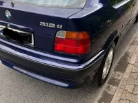 Gebraucht BMW 318 140 PS (102 kW) 1997 Blau Limousine