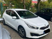 Gebraucht Kia Ceed 120 PS (88 kW) 2017 Weiß Kleinwagen