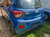 Gebraucht Hyundai i10 69 PS (50 kW) 2015 Blau Kleinwagen
