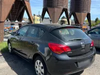 Gebraucht Opel Astra 87 PS (63 kW) 2012 Schwarz Kleinwagen