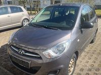 Gebraucht Hyundai i10 67 PS (49 kW) 2013 Schwarz Kleinwagen