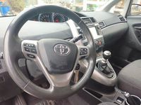 Gebraucht Toyota Verso 111 PS (81 kW) 2015 Grau Van / Kleinbus