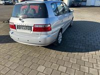 Gebraucht Kia Carens 140 PS (102 kW) 2006 Grau Van / Kleinbus
