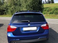 gebraucht BMW 330 i Touring M-Paket LeMans Blau Vollausstattung