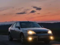 Gebraucht Ford Mondeo Ghia 125 PS (91 kW) 2006 Silber Limousine