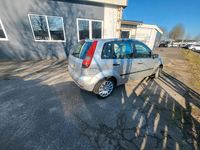 Gebraucht Ford Fiesta 100 PS (73 kW) 2002 Silber Kleinwagen