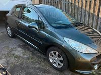 Gebraucht Peugeot 207 75 PS (55 kW) 2008 Grau Kleinwagen