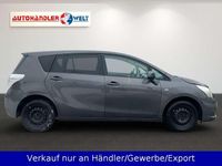 Gebraucht Toyota Verso Travel 147 PS (108 kW) 2012 Grau Van / Kleinbus