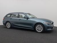 Gebraucht BMW 330e Sport Line 292 PS (214 kW) 2021 Blau Kombi