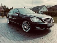 Gebraucht Mercedes 320 235 PS (172 kW) 2009 Schwarz Limousine