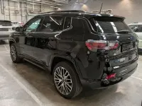 Gebraucht Jeep Compass Summit 241 PS (177 kW) 2024 Schwarz SUV