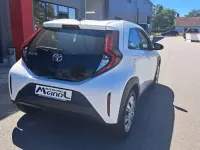 Gebraucht Toyota Aygo X X-play 72 PS (52 kW) 2023 Super white SUV