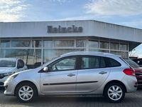 Gebraucht Renault Clio II 101 PS (74 kW) 2008 Silber Limousine