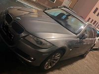 Gebraucht BMW 320 185 PS (136 kW) 2010 Grau Kombi