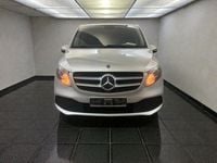 Usata Mercedes V220 163 CV (119 kW) 2019 Argento Monovolume