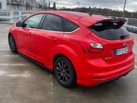 Gebraucht Ford Focus ST-Line 163 PS (119 kW) 2013 Rot Limousine