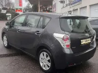 Gebraucht Toyota Verso Edition 147 PS (108 kW) 2010 Grau Van / Kleinbus