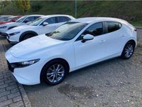 Gebraucht Mazda 3 Selection 122 PS (89 kW) 2020 Arctic white Limousine