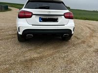 Second-hand Mercedes GLA200 156 CP (114 kW) 2020 Alb SUV