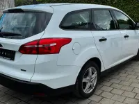 Gebraucht Ford Focus 101 PS (74 kW) 2016 Weiß Kombi