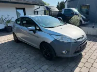 Gebraucht Ford Fiesta Ghia 82 PS (60 kW) 2008 Silber Kleinwagen