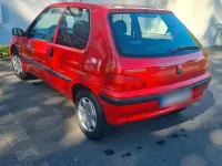 Gebraucht Peugeot 106 60 PS (44 kW) 2003 Rot Kleinwagen