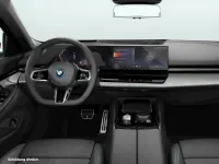 Gebraucht BMW 550e Comfort Edition 489 PS (359 kW) 2025 Kombi