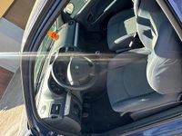 Second-hand Renault Clio II 58 CP (42 kW) 2003 Albastru Hatchback