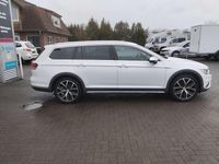 Gebraucht VW Passat Alltrack Highline 190 PS (139 kW) 2018 Oryxweiß perlmutteffekt Kombi
