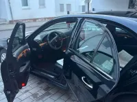 Gebraucht Mercedes E200 Avantgarde 163 PS (119 kW) 2010 Schwarz Limousine